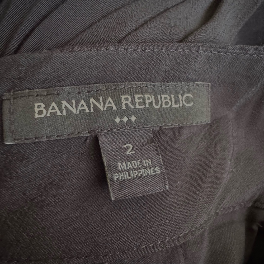 Banana Republic Black Midi Skirt - Picture 4 of 4